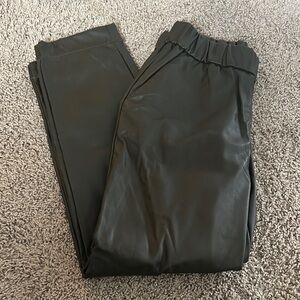 a new day Women's Black Ankle Pants